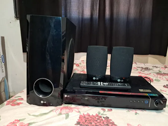 ? Home Theater LG HT503SH - 500W - USADO