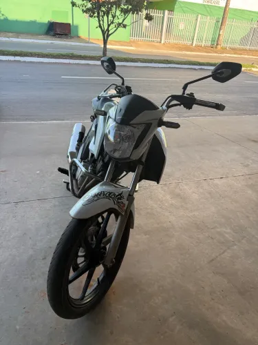 Titan 150 2015 remodelada