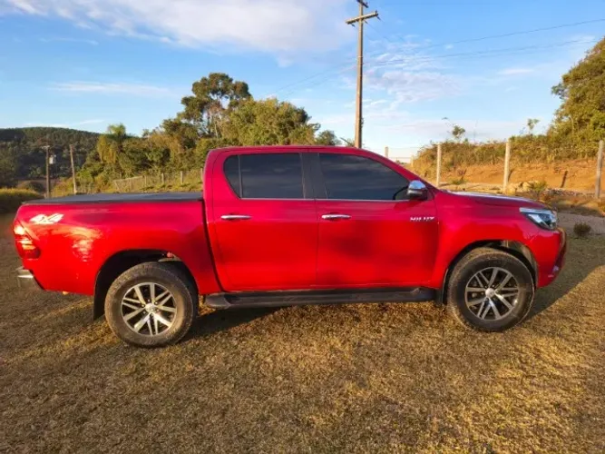 Toyota Hilux CD SRX 4X4 2.8 TDI 16V Diesel Aut. 2017