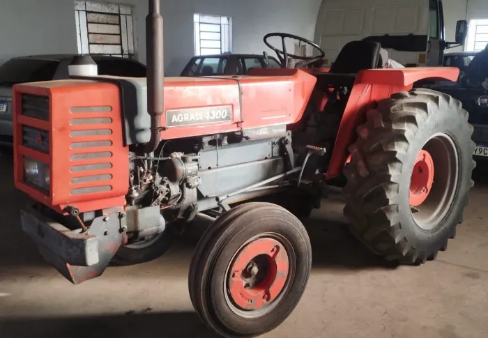 Trator Agrale 4300 | Único dono | Totalmente revisado