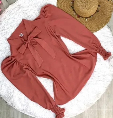 Vende-se roupas novas