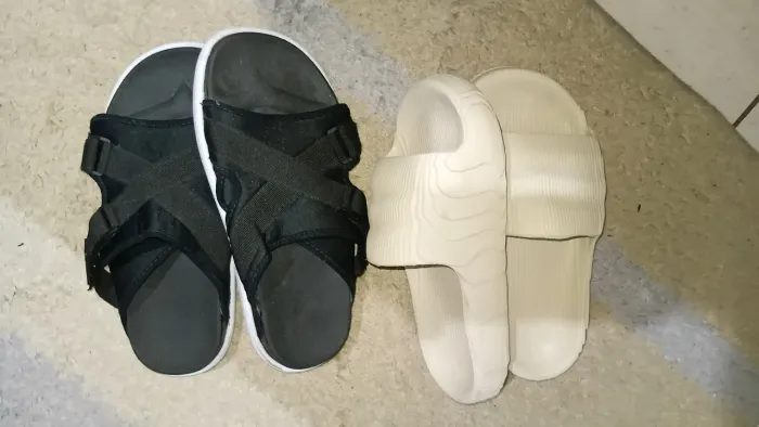 CHINELO SLIDE Nike e Adidas
