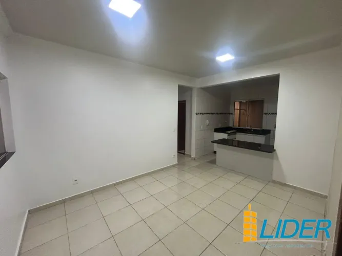 LINDO APARTAMENTO TÉRREO