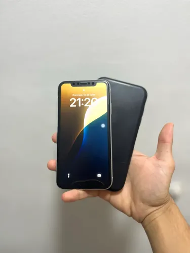 iPhone XR (128 GB)