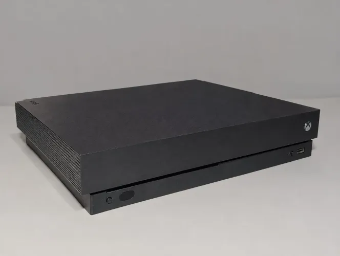 Xbox One X 1TB Sem Controle