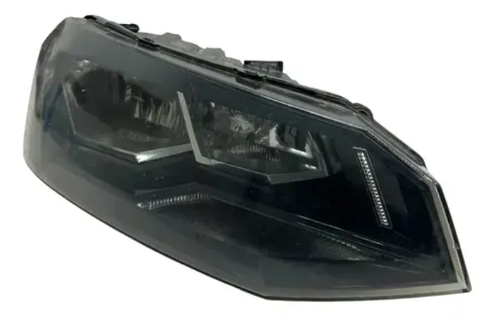 Farol Dianteiro (lado Direito) Volkswagen Virtus 2018/22 Direito/passageiro