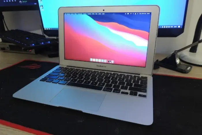 macbook air mid 2012