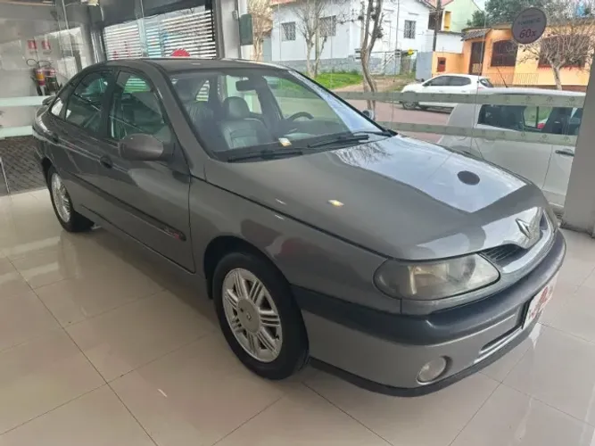Renault Laguna V6 2001