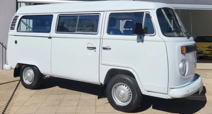 Volkswagen Kombi Standard/ Luxo/ Serie Prata 1998