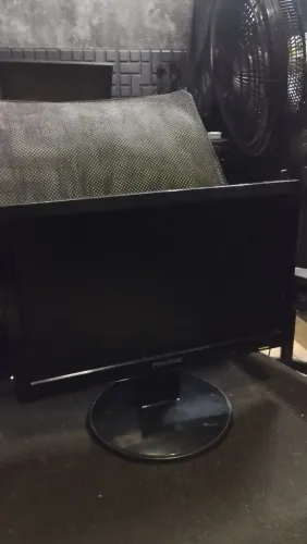 Vendo monitor 16 polegadas barato pra vender rápido 