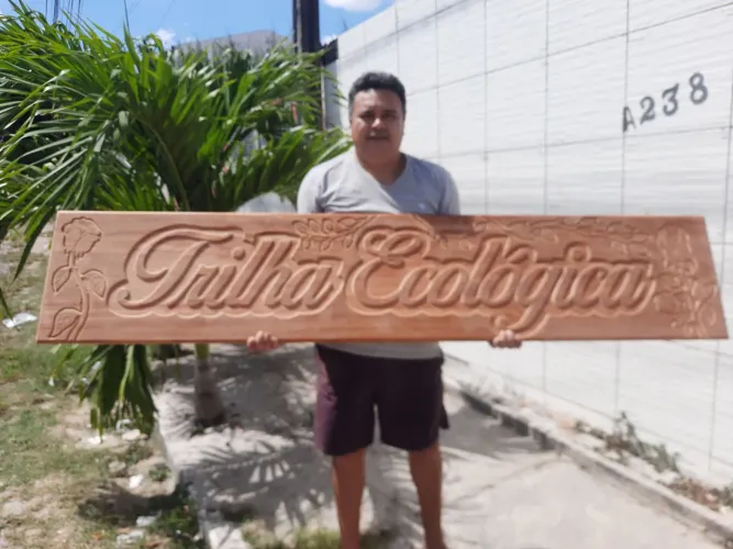 Placas entalhadas brasões de família tábuas de churrasco fachada e muito