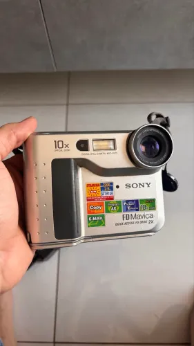 Câmera Sony FD Mavica