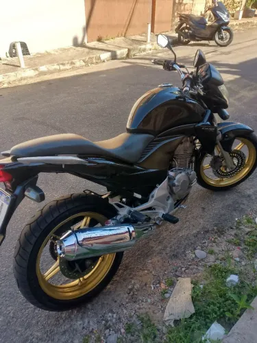 Vendo minha moto Cb