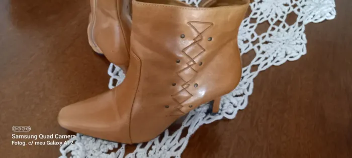 Bota de couro 