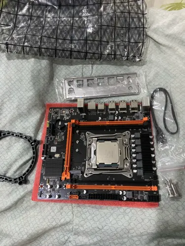 Kit Xeon X99 + E5-2680 V4 (14 Núcleos / 28 Threads) - Excelente para Edição e Jogos