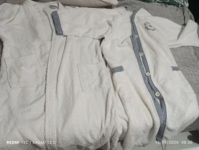 vende se dóis roupão de banho