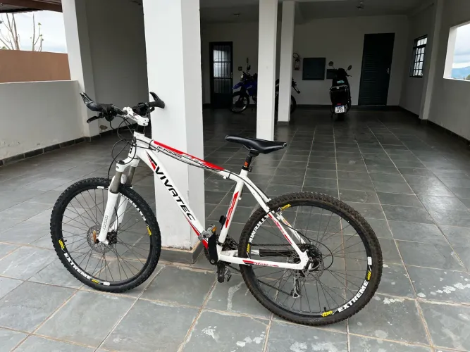 Bicicleta MTB Vivatec M-Power Flex - Freios a Disco / Aros Vzan Extreme / Suspensão