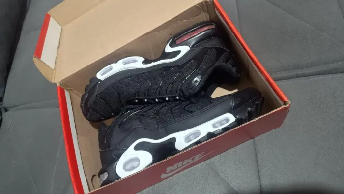 Nike Tn Black White