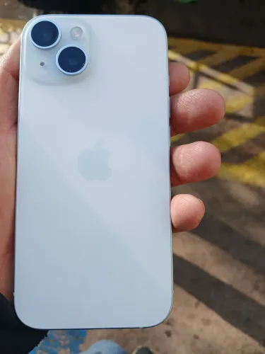 Vendo iPhone 15 ..5 mes de uso aceito cartão. Juros fica p comprador. 
