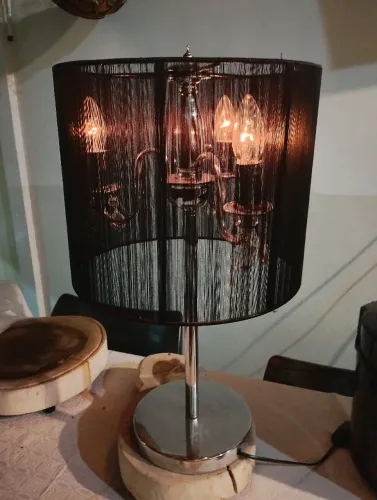 VENDO ABAJUR SEMI NOVO