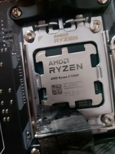 Ryzen 5 7500f