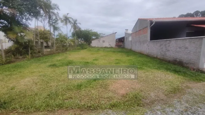 Terreno à venda no Pinheiros em Bal. Barra do Sul SC