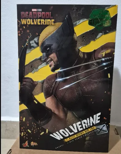Hottoys Wolverine - Classic Brown and Tan