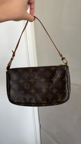 Pochette Louis Vuitton