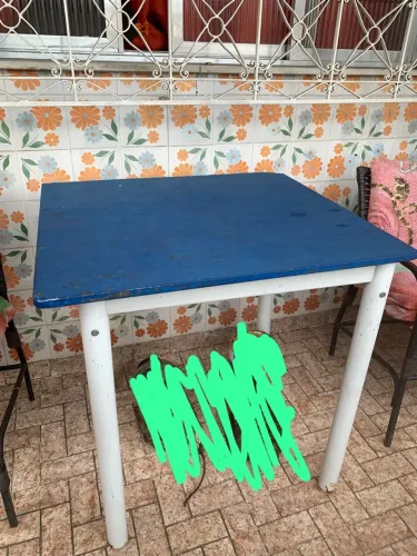 Mesa armação de Ferro