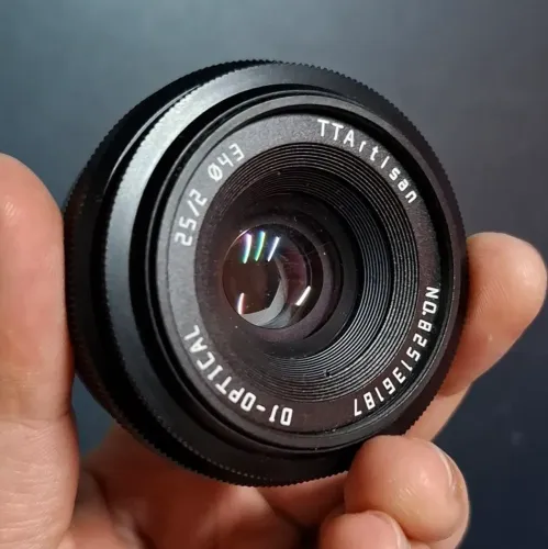 Lente TTArtisan 25mm f2 - FX Mount