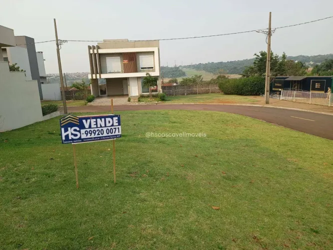 Terreno de Esquina no Condomínio Felicitá