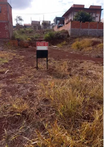 terreno 300m² com terraplanagem em Apucarana Jardim interlagos