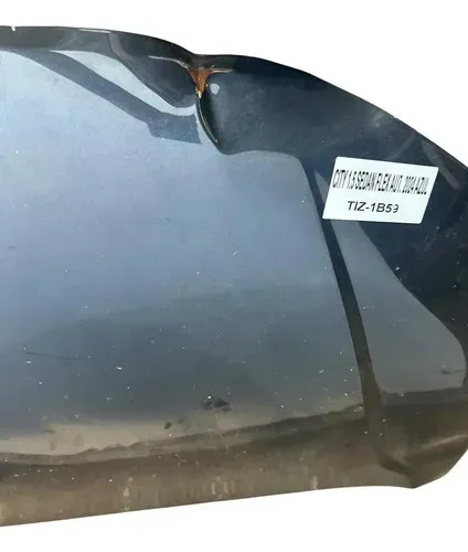 Capô Honda City 2024 (avariado)