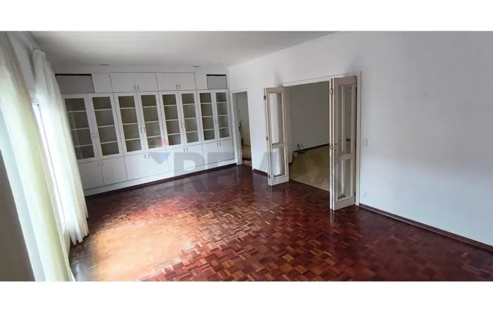 Seu Novo Lar na Vila Oliveira Espera por Você!