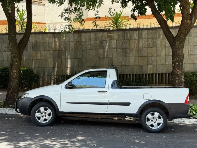 Fiat Strada 1.4 MPI Fire Flex 8V CS 2012