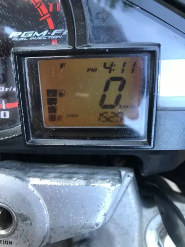 Moto toda original de fábrica 