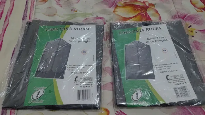 Capas para roupas NOVAS