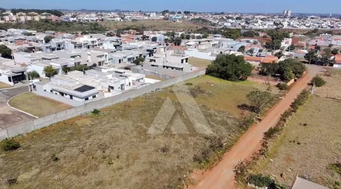 Área à venda, - Itapetininga/SP.