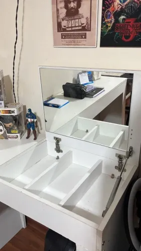 MESA PENTEADEIRA