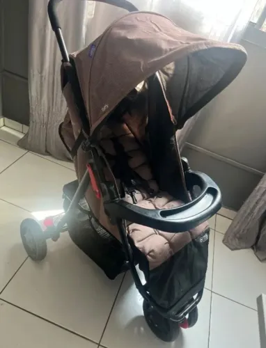 Carrinho de bebê Cosco kids