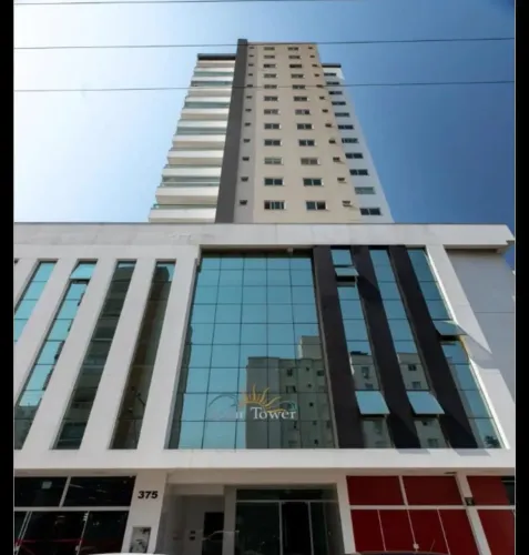 Apartamento para aluguel com 180 metros quadrados com 4 quartos