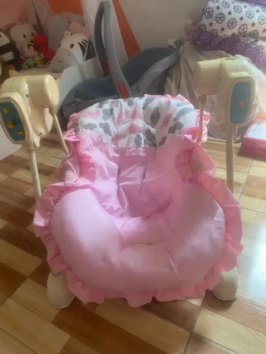 Cadeirinha de bebê elétrica
