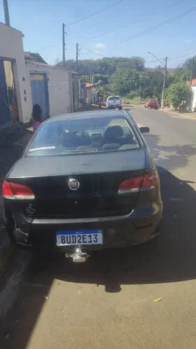 Fiat Siena Tetrafuel 1.4 MPI Fire Flex 8V 4P 2010