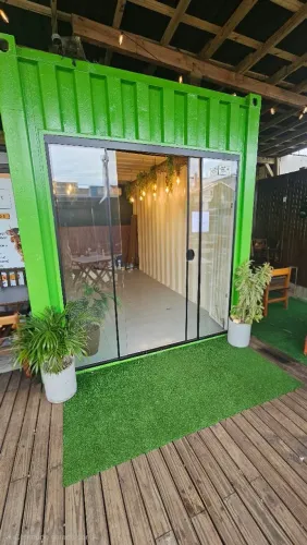 Alugo container em galeria Jurerê