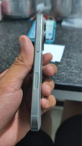 iPhone 16 pro 256 novo 1 ano de uso