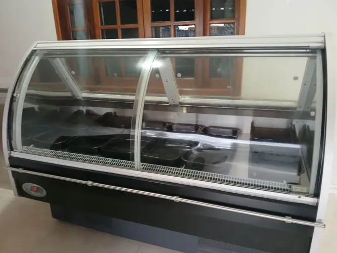 Balcão Refrigerado Eletrofrio 1,80m - Estado de Novo