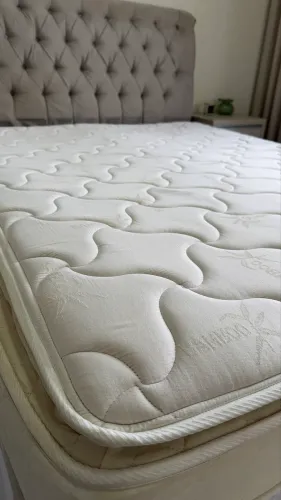 Cama box Queen - Colchão + Box + Cabeceira