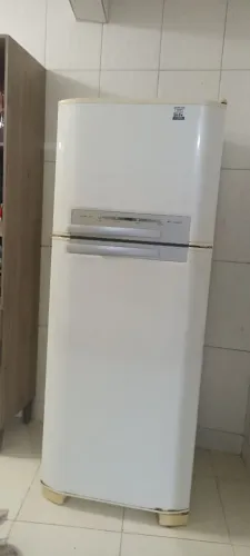 Geladeira Frost free Eletrolux DF46