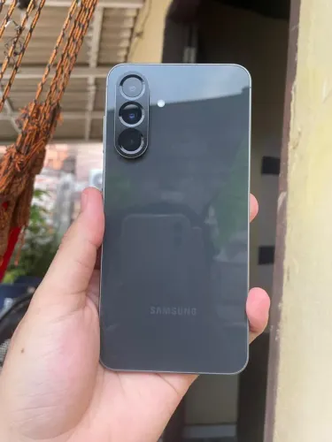 Vendo Samsung A56 5 meses de uso