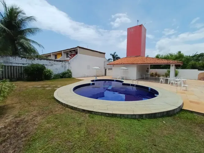 Excelente Casa 3/4 Para Temporada, Nascente, quintal com área gramada, Cond. Com Infraest